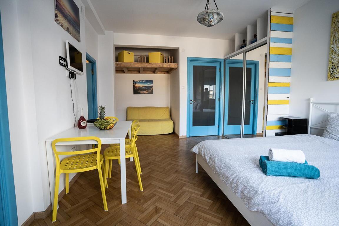 Central Studio At Cismigiu Park Apartment Bucharest Exterior photo